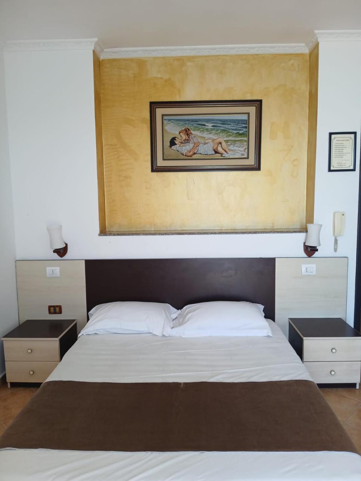 Artmelin * Durrës